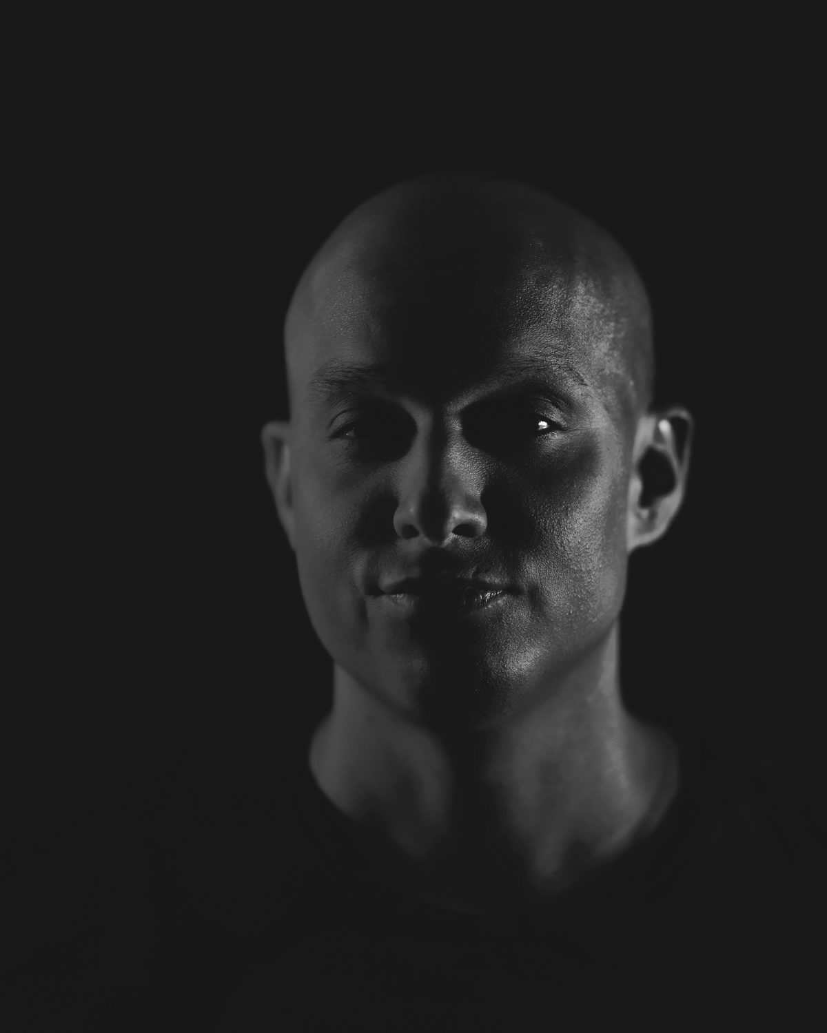 baez, black and white portrait